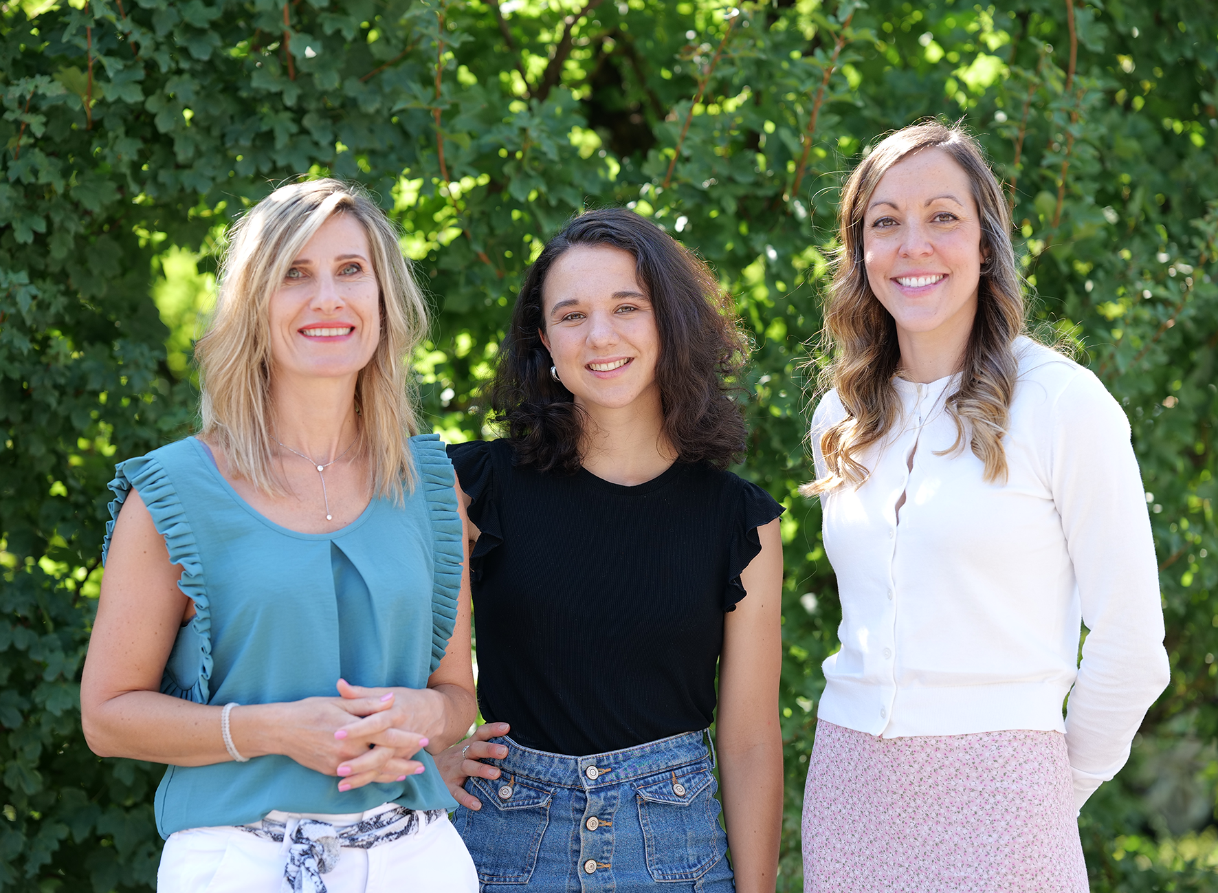 Photo des coordinatrices du Centre Phénix : Elisabeth Detullio, Marine Grimaud et Andrée-Anne Baril