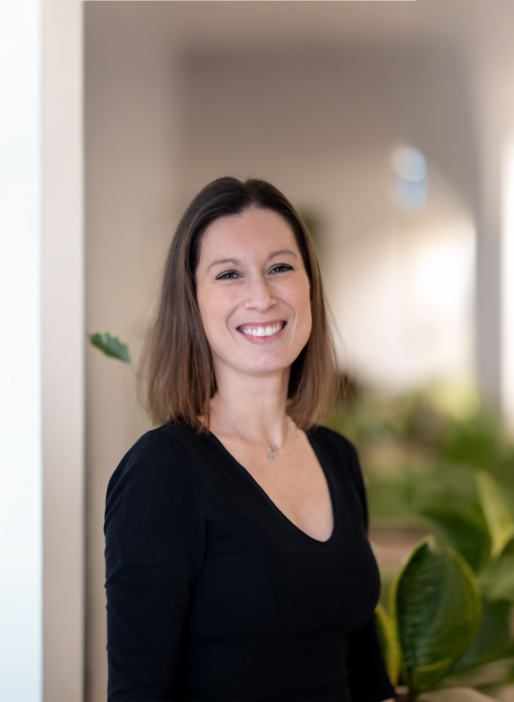 Élodie, secrétaire d’accueil au Centre Phœnix Grenoble, spécialisée dans l’accueil et l’accompagnement administratif des patients